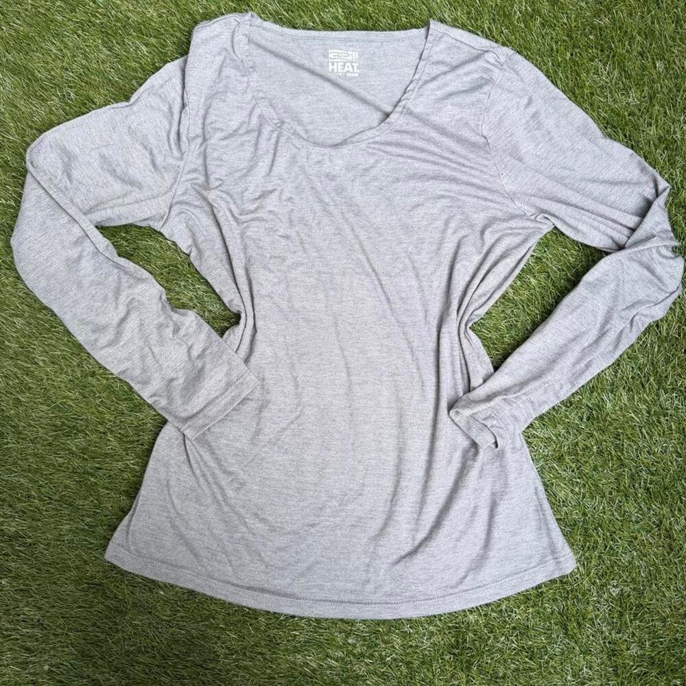 Gray long sleeve shirt